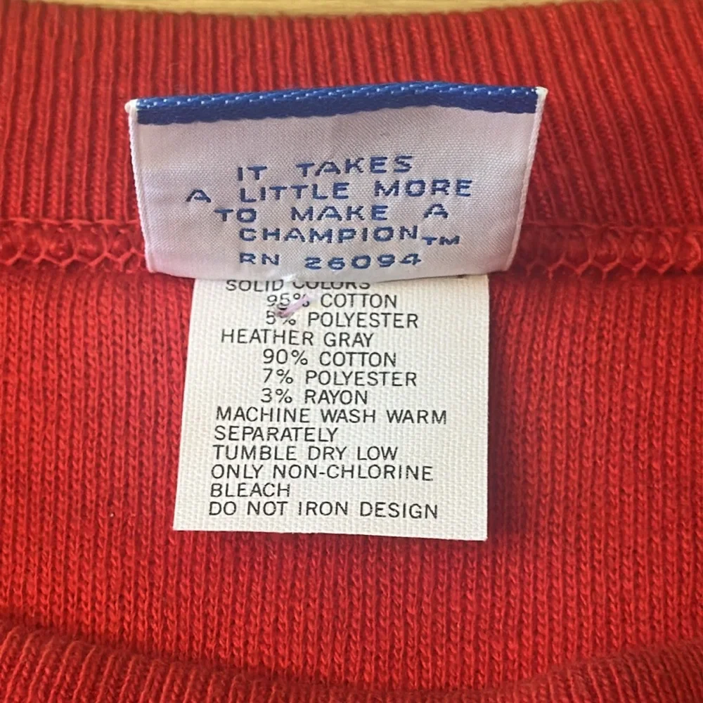 Mint condition Vintage Short Sleeve Champion Short Sleeve Sweatshirt - Picture 5 of 5